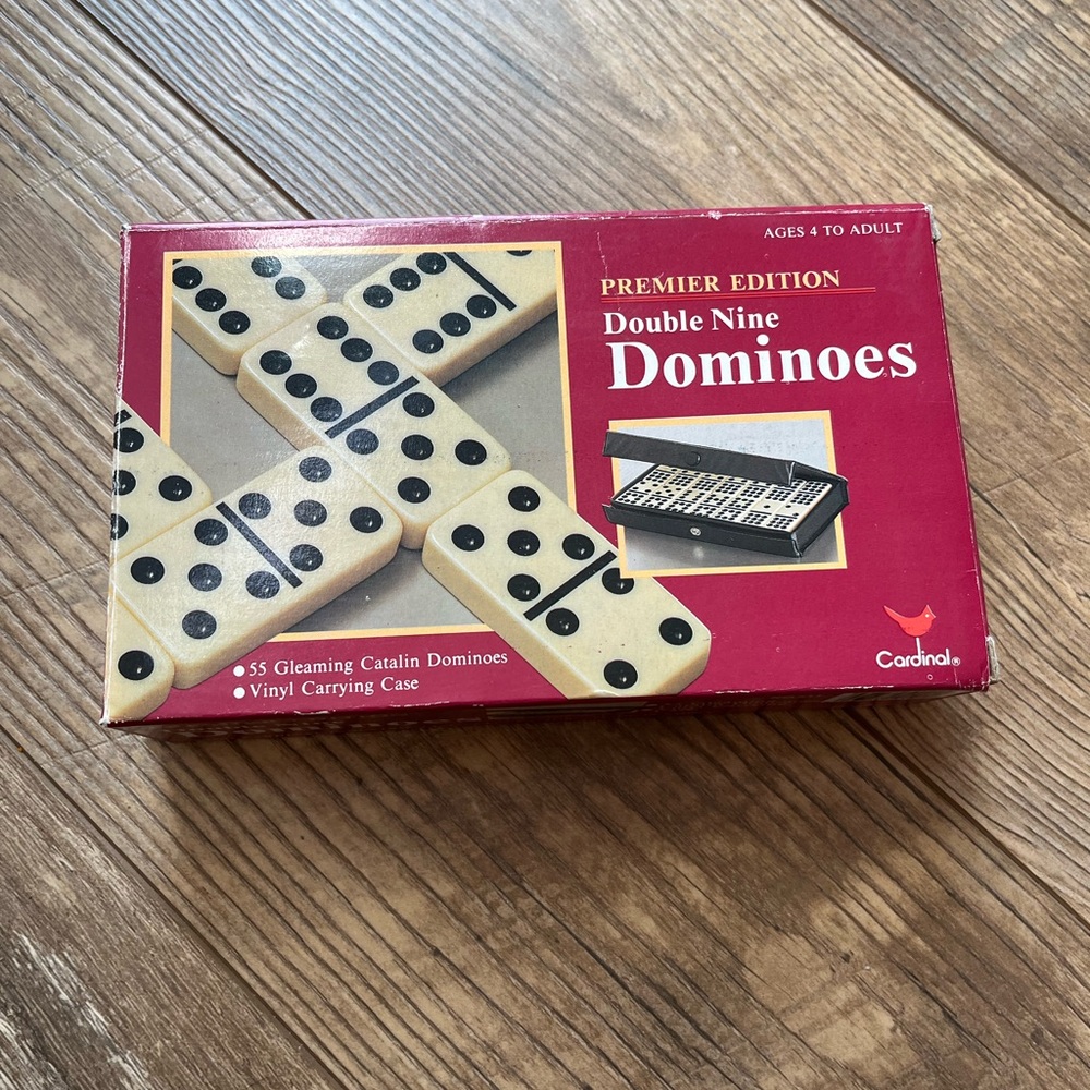 Cardinal Double Nine Dominoes Set